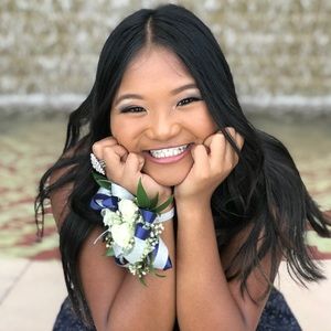 Meet your Posher, Dominique